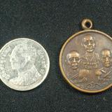 เหรียญกลม 3 เกจิ
ลพโอภาสี ลพปภากะโล ลพจิตธมโม
ปี2531 บูชา100บาทรวมส่ง
ของเก่าวินเทจ9