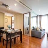 4 star hotel at Ratchada for rent, monthly rental for two bed room 79 sqm full service, rare price รูปเล็กที่ 4