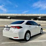 Toyota Altis 1.8 Hybrid รองtop สีขาวมุก ปี 2020 รูปเล็กที่ 3
