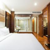 4 star hotel at Ratchada for rent, monthly rental for one bed room 80 sqm full service, rare price รูปเล็กที่ 5