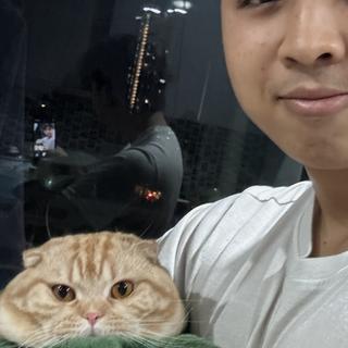 รูปโปรไฟล์ ของ อลงกรณ์ สาไธสง