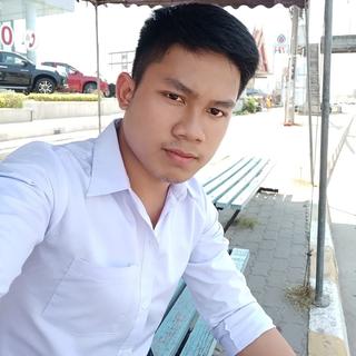 รูปโปรไฟล์ ของ สมประสงค์ พากเพียร