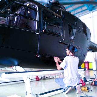 รูปโปรไฟล์ ของ วุฒิ สติ๊กเกอร์ ป้ายโฆษณา