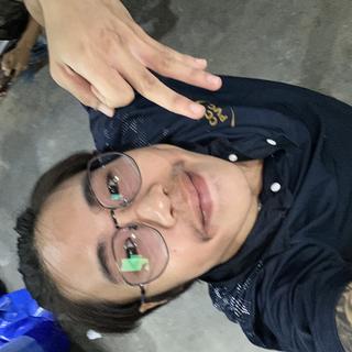 รูปโปรไฟล์ ของ แบงค์ อติชาติ