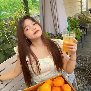 รูปโปรไฟล์ ของ June Noppawan